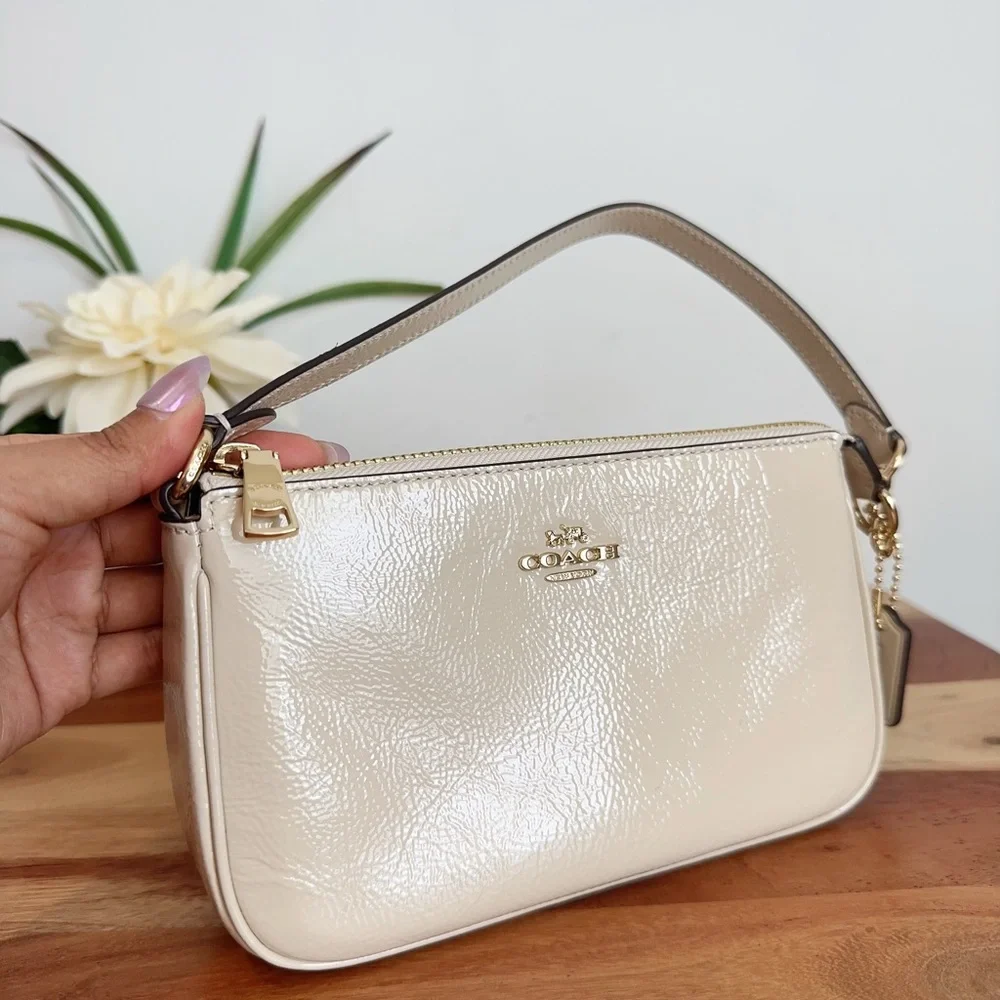 NWT Coach Leather‎ Nolita 19